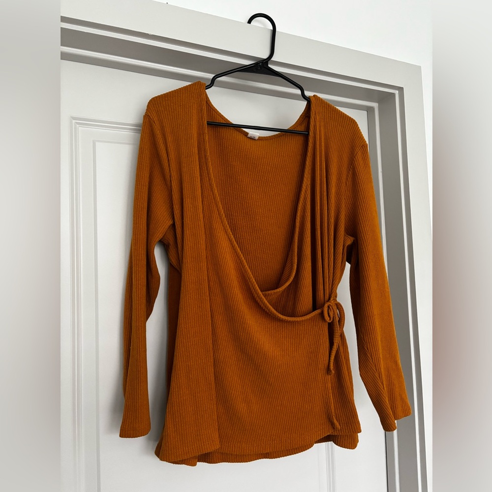 Old Navy | Wrap Top